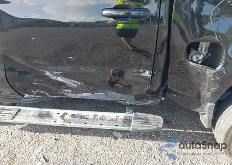 2021 Chevrolet Silverado 2Wd Short Bed Lt z USA, uszkodzony, nr VIN 1GCPWCED5MZ388533